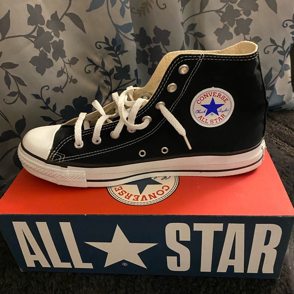 NIB MADE IN USA CONVERSE SIZE 11